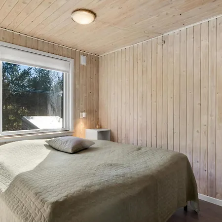 Feriehus 3 Bedroom Beautiful In Ebeltoft